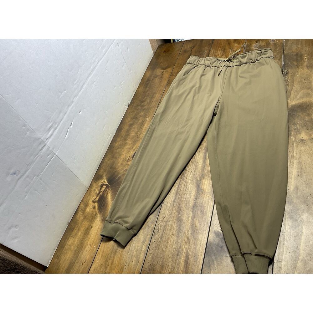 Lululemon Stretch High Rise Jogger Luxtreme Classic Fit Size 12 Tan